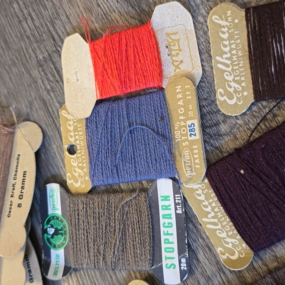 Vintage Darning Thread - Picture 3 of 6